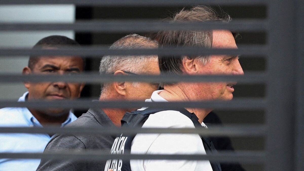 Jair Bolsonaro de retour chez lui : entre santé fragile et peines judiciaires
