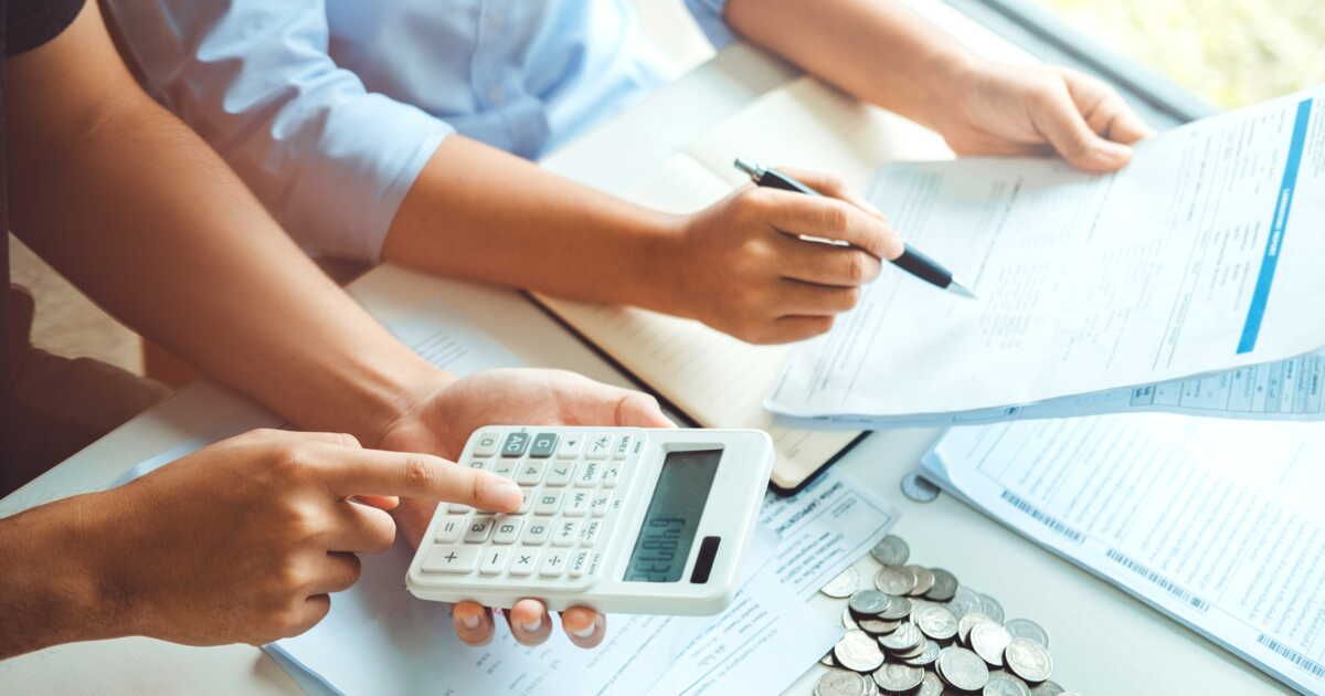 Comment négocier la suppression de vos agios bancaires en cas de découvert