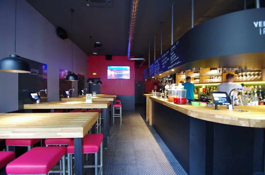 Au fût et à mesure s'installe à Lyon