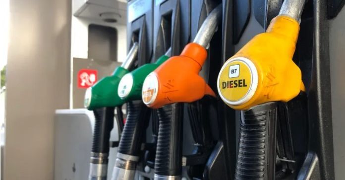 Prêt flash : le gouvernement soutient les entreprises face à la flambée des prix des carburants