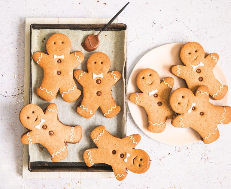 Des biscuits de Noël aux épices pour un goûter festif