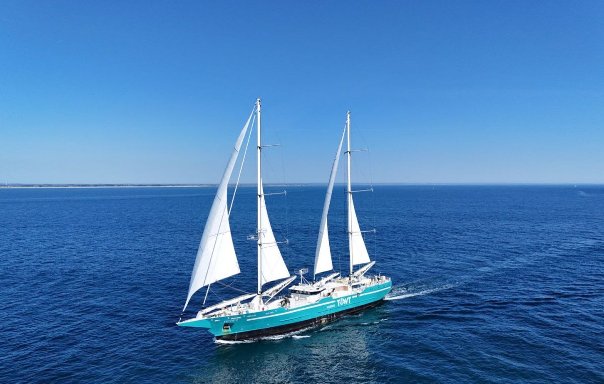 Une société française de transport à la voile face à l'orage douanier