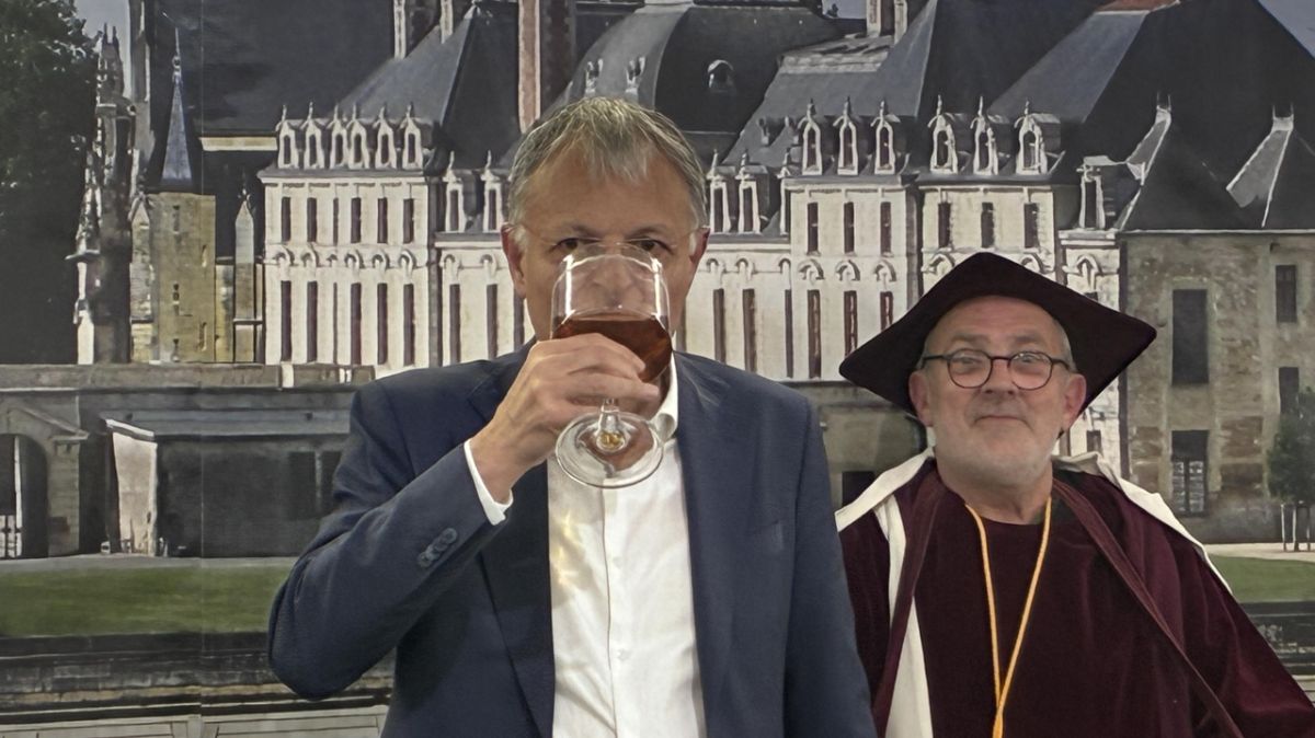 Un maire intronisé : Bernard Paineau, nouveau visage de la confrérie des vignerons