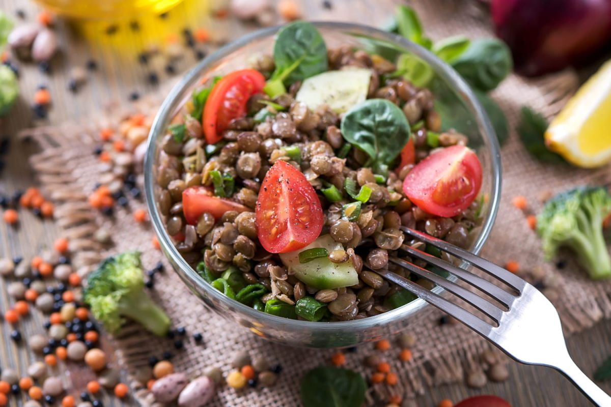 Découvrez la délicieuse salade de lentilles de Philippe Etchebest