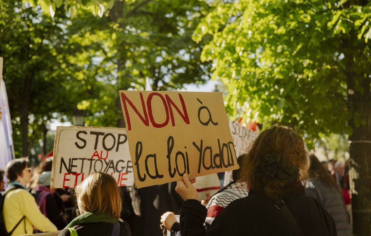 La proposition de loi Yadan face à l'opposition : un débat enflammé à l'Assemblée nationale