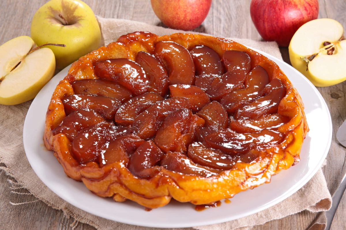 Une tarte Tatin réinventée : l'astuce légère de Norbert Tarayre