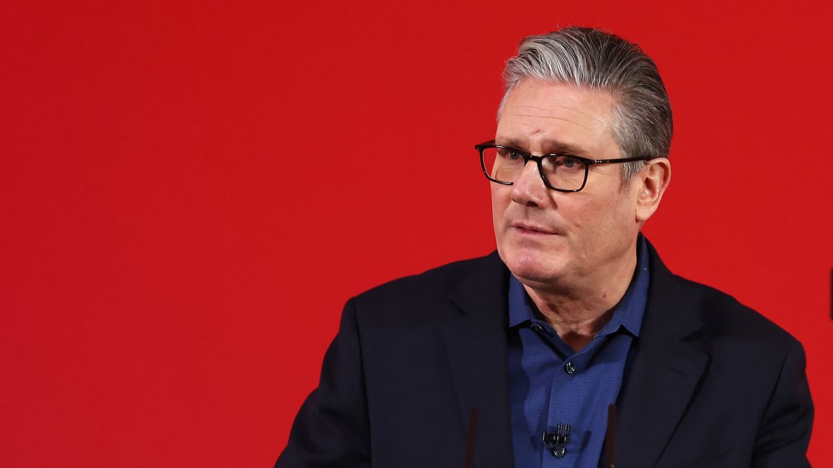 Keir Starmer face à la tempête : il refuse de céder aux pressions