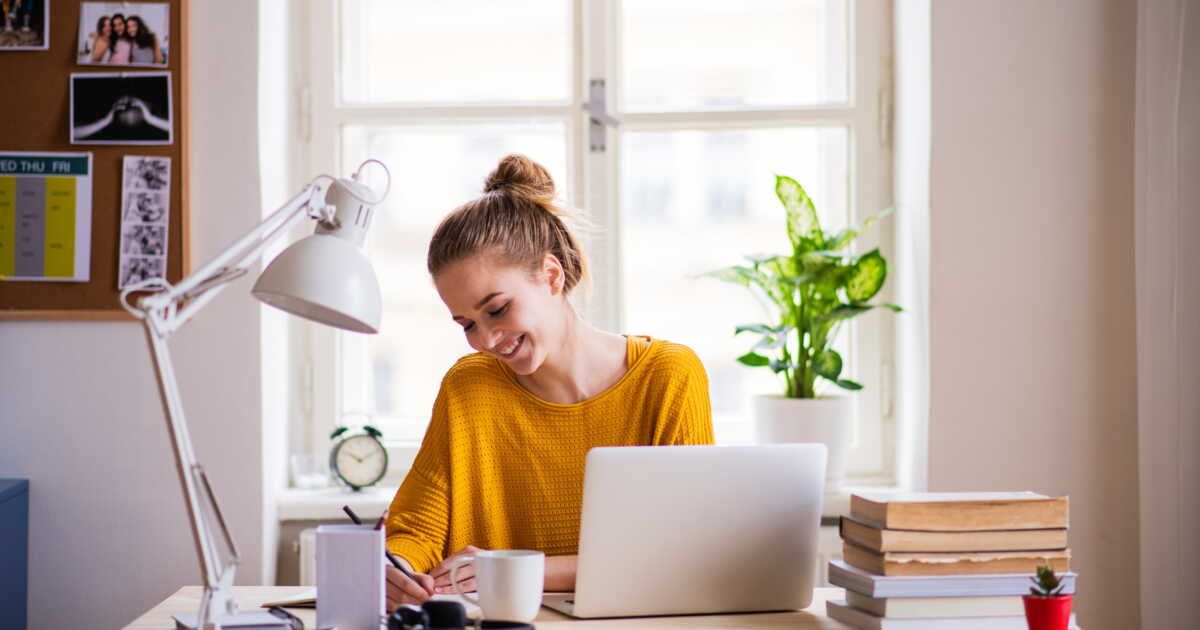 Les marques incontournables pour aménager votre bureau à la maison