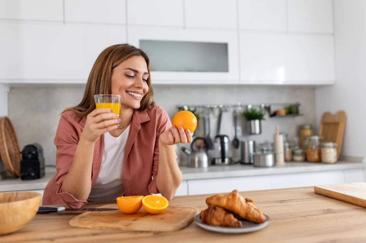 Découvrez les alternatives gourmandes aux jus de fruits recommandées par un médecin