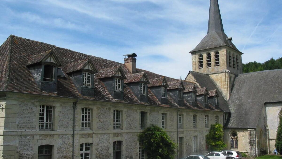 Le prieuré historique de Pont-l'Évêque cherche un nouveau propriétaire