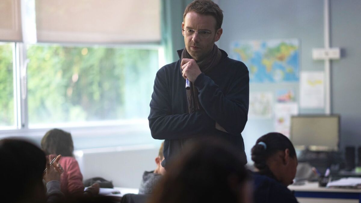 Le gouvernement incite à découvrir "L'Abandon", un film poignant sur l'assassinat de Samuel Paty