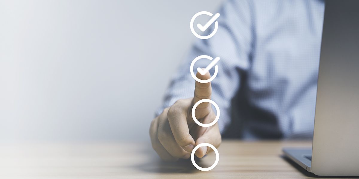 Démêler les assurances superflues : optez pour l'essentiel et économisez