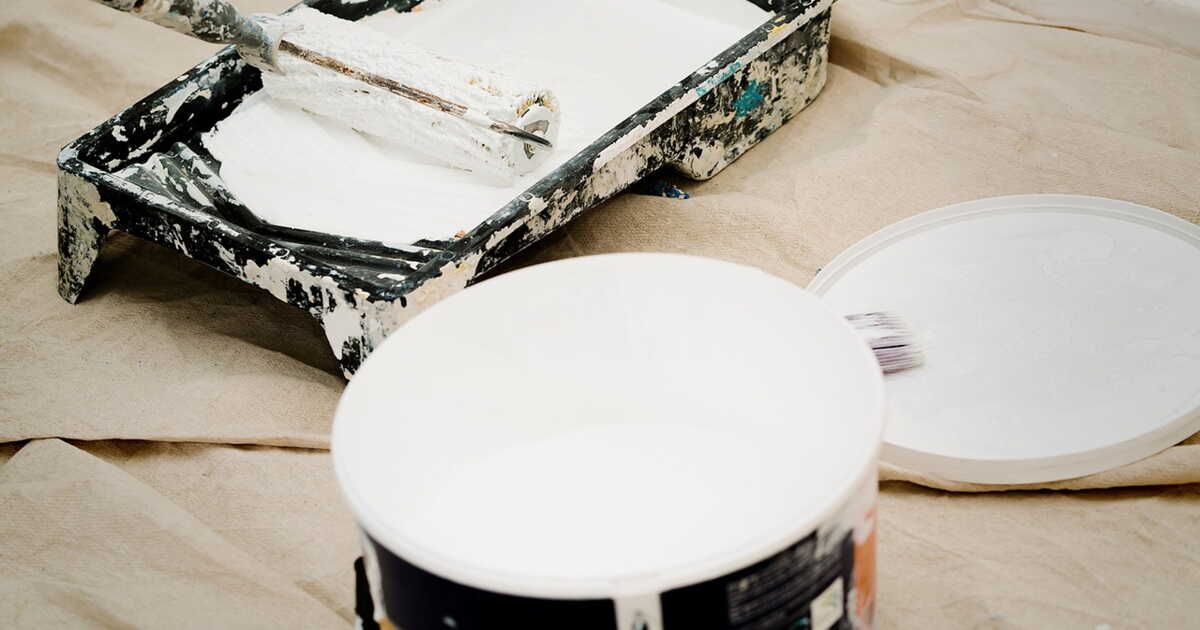 Que faire si votre peinture reste collante après séchage ?