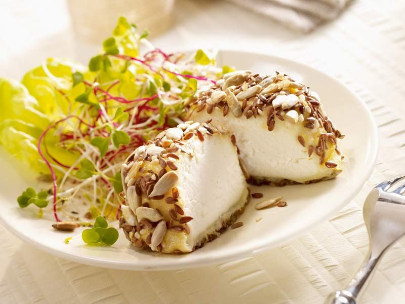 Savourez le printemps avec ces délicieuses salades au crottin de chèvre