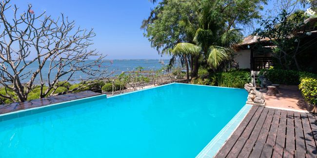 Les couleurs possibles d’une piscine grâce au liner, coque ou carrelage