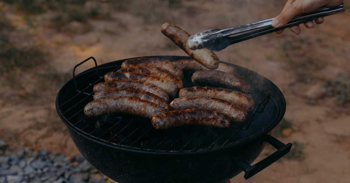 le secret d'un chef pour des saucisses moelleuses au barbecue