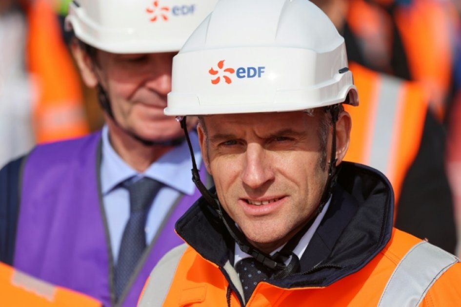 Macron reçoit des acteurs clés pour une électrification ambitieuse