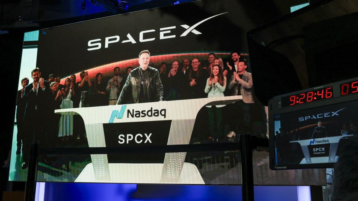 SpaceX fait son entrée en bourse et bouleverse l'industrie spatiale