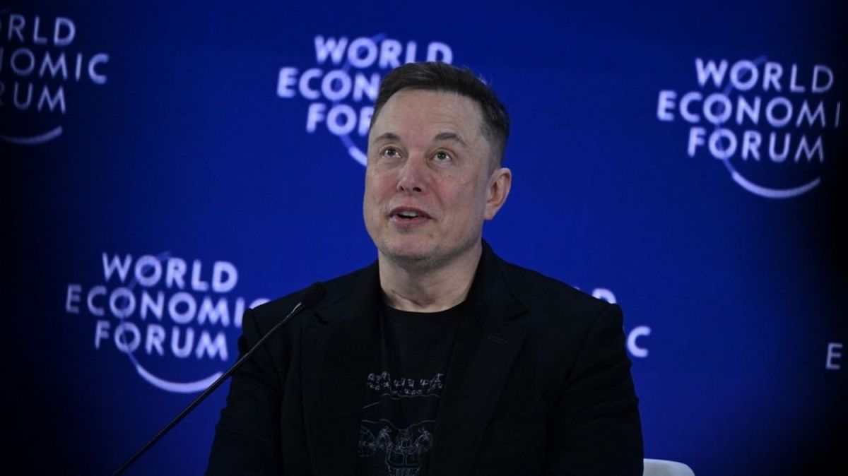 Elon Musk dépasse les 1 000 milliards de dollars grâce à SpaceX