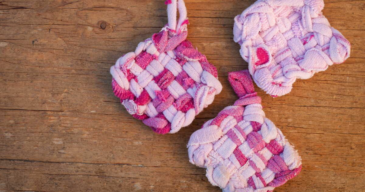 Recyclez vos vieilles chaussettes… en éponges tawashi !