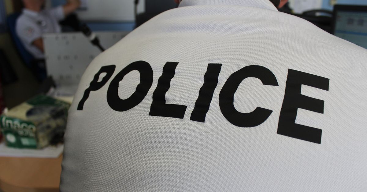 Un accident choquant près d'une école à Caen : une agente de sécurité percutée par un scooter