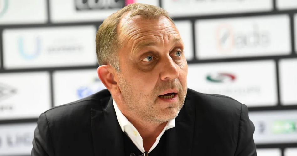 Xavier Gravelaine suspendu : un an d'absence pour l'ex-footballeur à l'US Avranches