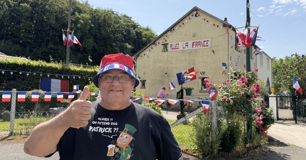 Un home décoré aux couleurs du foot : le passionné de Perriers-sur-Andelle s'illustre pour la Coupe du monde