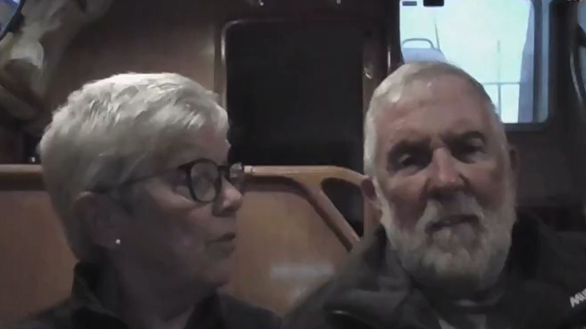 Tirs russes sur un voilier : le couple britannique raconte l'incident surréaliste