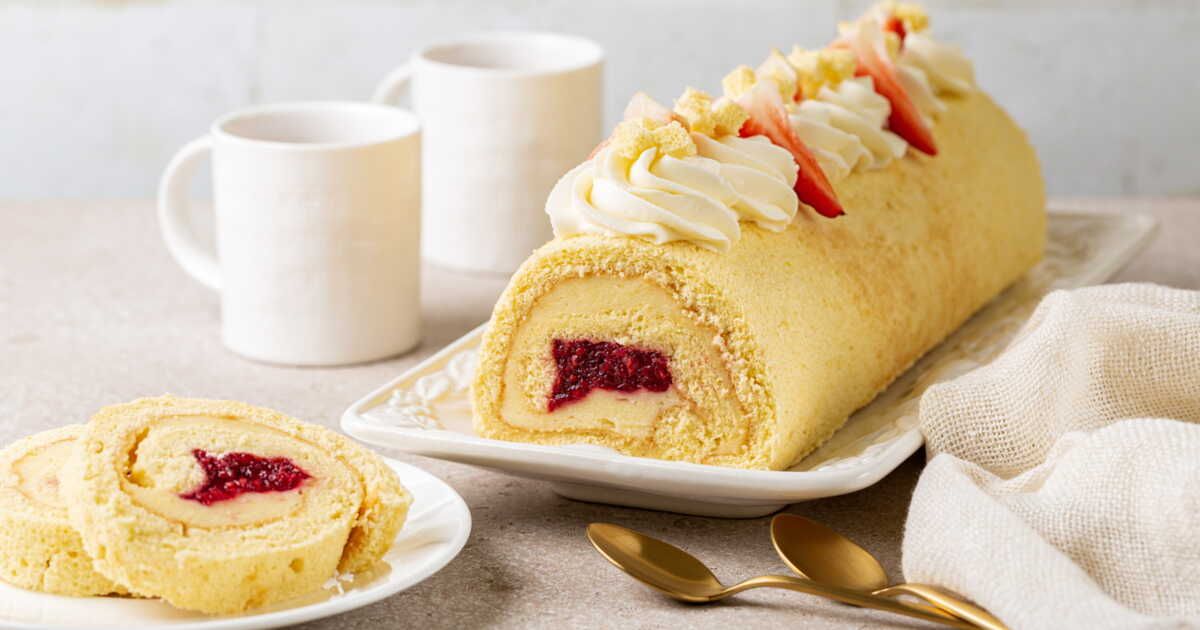 Réalisez une bûche maison inratable avec cette recette de génoise parfaite