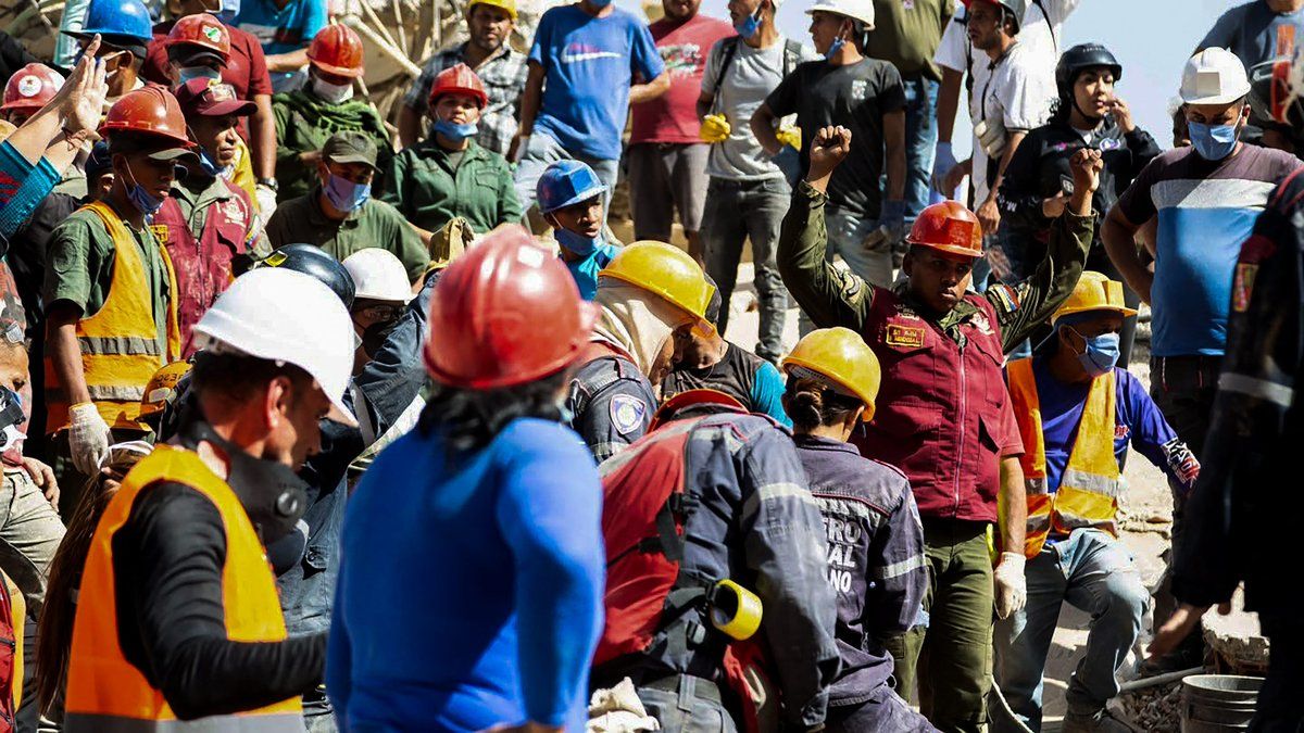 Miracle de survie au Venezuela : un homme retrouvé vivant après huit jours sous les décombres