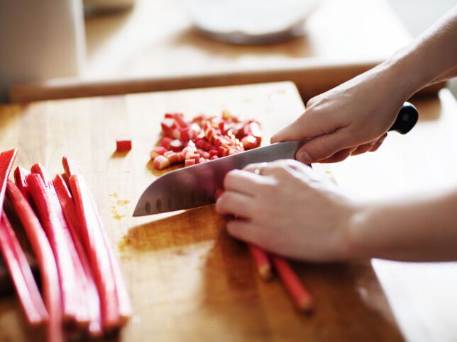Sublimez la rhubarbe : 9 recettes légères à découvrir
