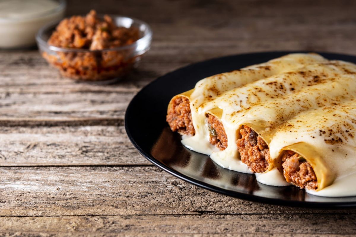 Un voyage en Italie : la recette irrésistible des cannellonis à la bolognaise de Cyril Lignac
