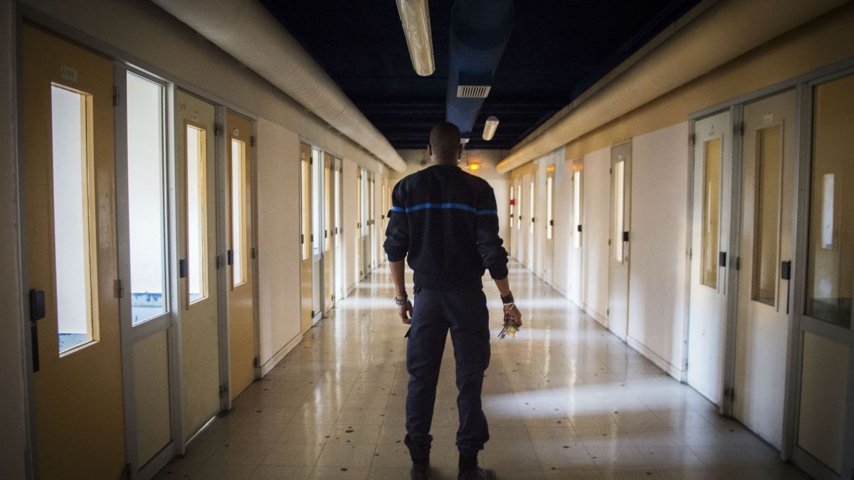 L'avocat de l'homme accusé de crime s'engage pour une réinsertion malgré les risques