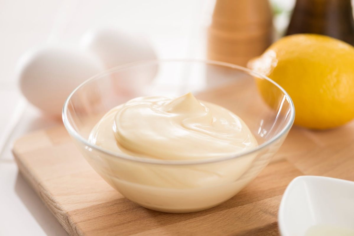 Rattraper une mayonnaise ratée : l'astuce infaillible des chefs