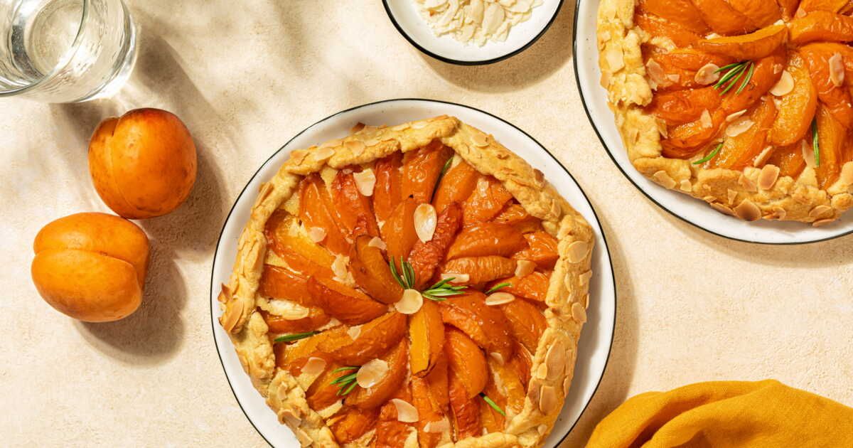 Nina Métayer révèle sa tarte aux abricots rôtis : un délice familial