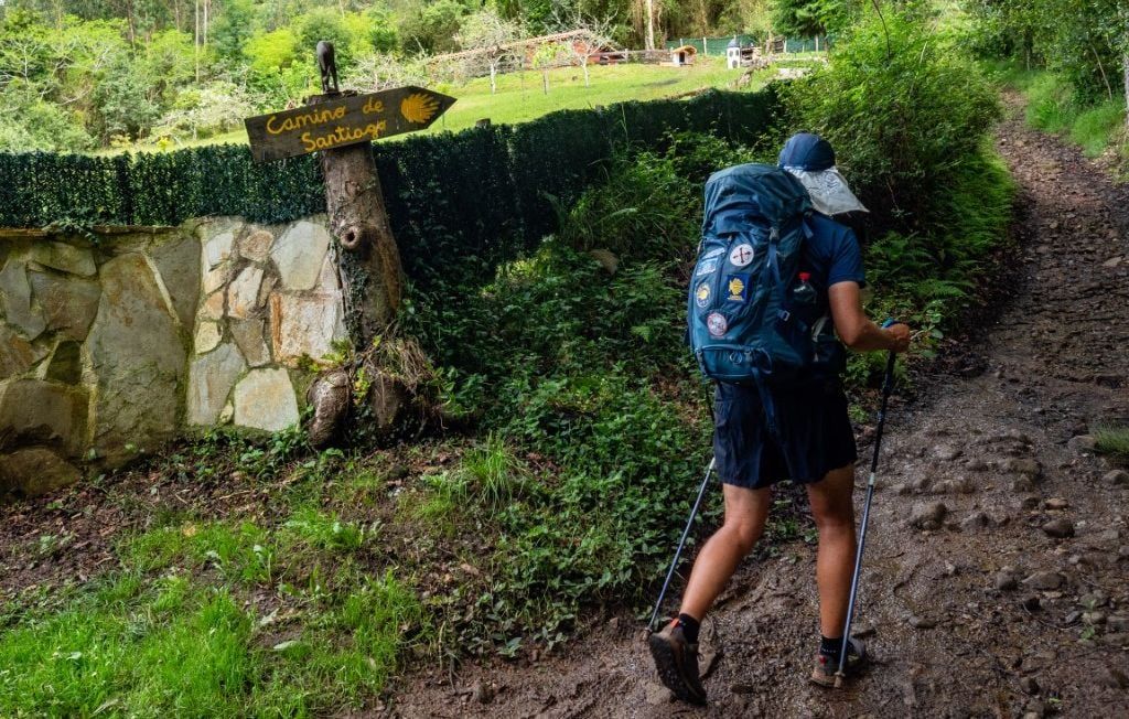 Chemins de Compostelle : entre spirituel et aventure, une nouvelle ère pour le pèlerinage