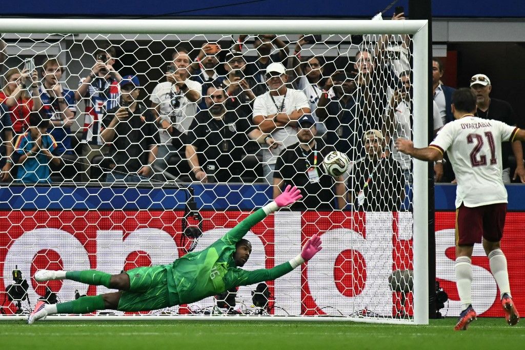 L'Espagne prend l'avantage avec un penalty de Mikel Oyarzabal contre la France